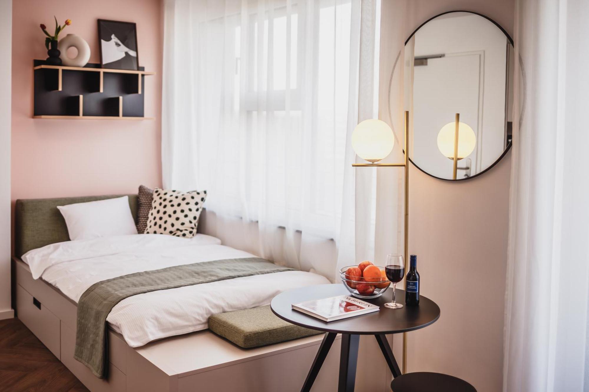 The Circus Living Aparthotel Berlin Exterior photo